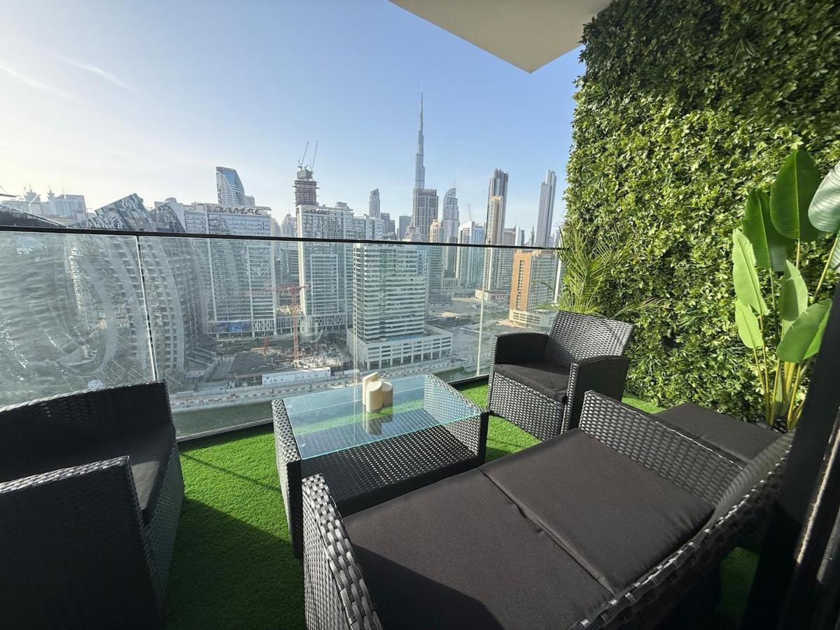 Elegant & Luxury 2Br Apartment Burj And Canal View Sabkhah ภายนอก รูปภาพ